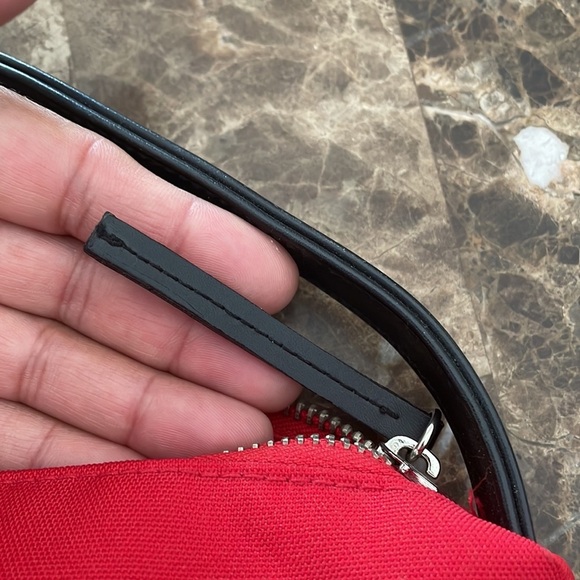 Oscar de la Renta - Picture 7 of 10